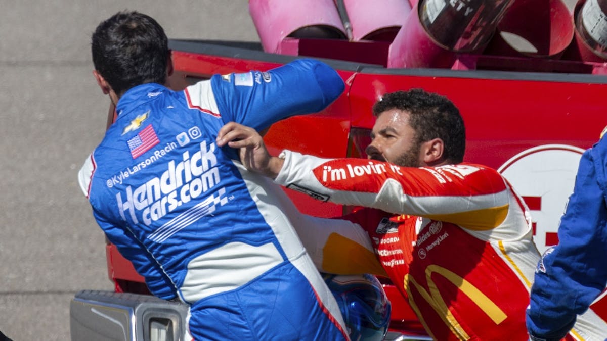 Bubba Wallace's Brake Failure Causes Phoenix Crash Bubba Wallace's Brake Failure Causes Phoenix Crash