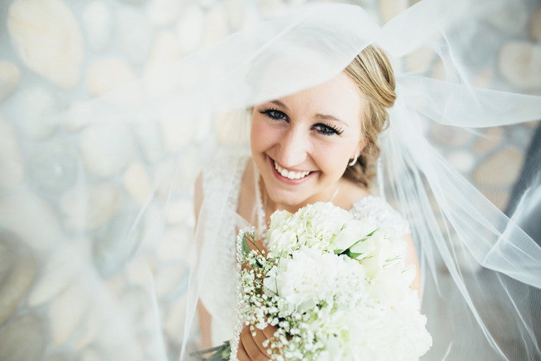 Full Glam Or Natural? Bridesmaid's Makeup Causes Wedding Drama Full Glam Or Natural? Bridesmaid's Makeup Causes Wedding Drama