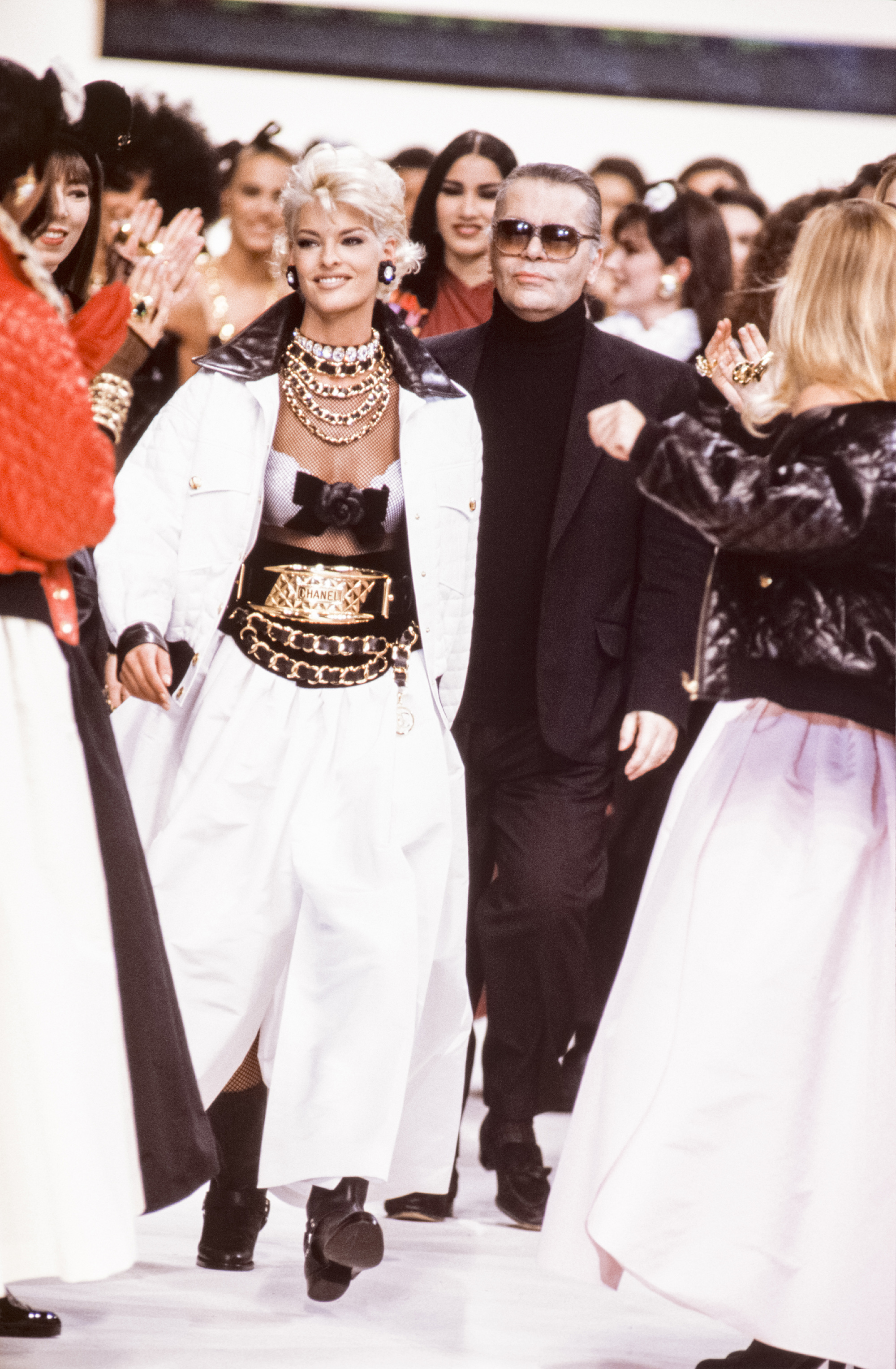 Linda Evangelista And The Power Of Friendship Following Breast Cancer Surgery Linda Evangelista And The Power Of Friendship Following Breast Cancer Surgery
