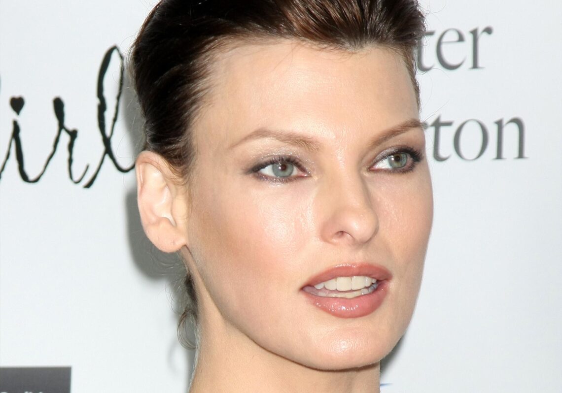 Linda Evangelista's CoolSculpting Lawsuit: The Impact Of Cosmetic Procedure Side Effects Linda Evangelista's CoolSculpting Lawsuit: The Impact Of Cosmetic Procedure Side Effects
