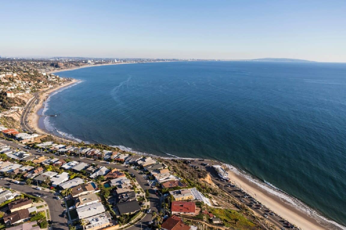 Los Angeles Palisades Fire: A List Of Celebrities Who Lost Properties Los Angeles Palisades Fire: A List Of Celebrities Who Lost Properties