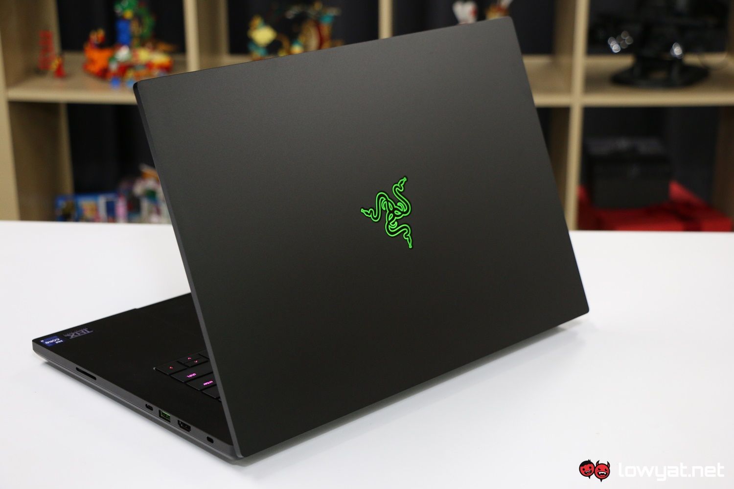 Razer Blade 16 (2025) Review: Ultra Settings On A Thin Laptop? The Price Is Steep. Razer Blade 16 (2025) Review: Ultra Settings On A Thin Laptop? The Price Is Steep.