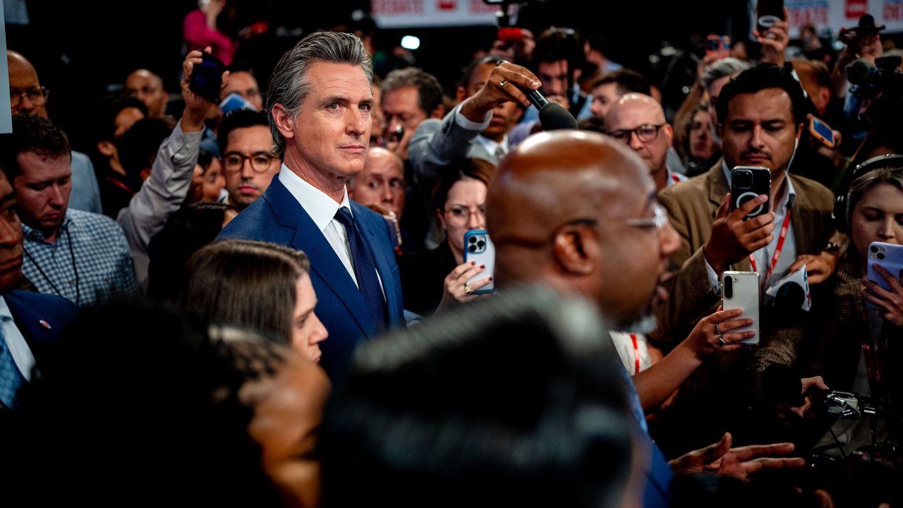 Republican Congressman Criticizes Gavin Newsom For Interviewing Steve Bannon Republican Congressman Criticizes Gavin Newsom For Interviewing Steve Bannon