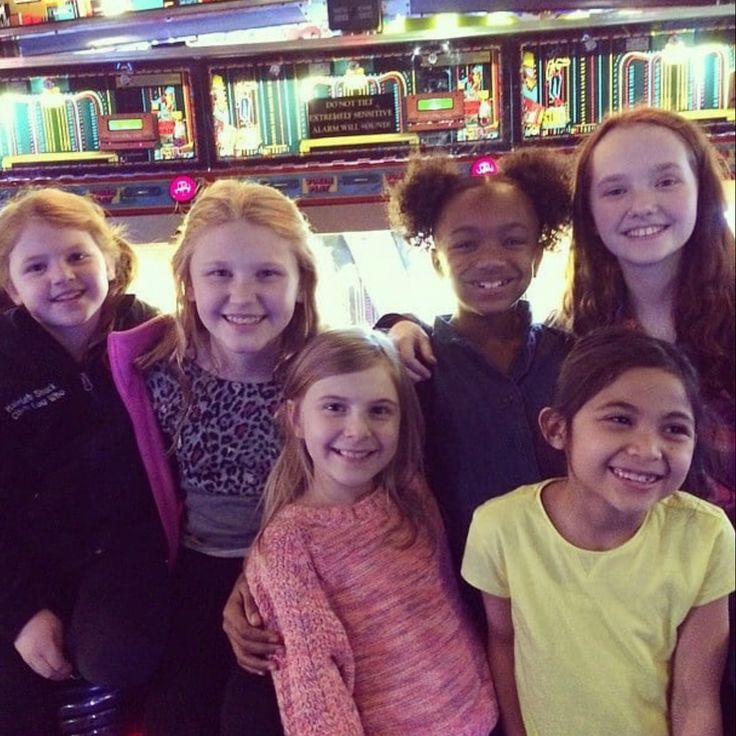 Sadie Sink's Broadway Break: Supporting The Stranger Things Cast Sadie Sink's Broadway Break: Supporting The Stranger Things Cast