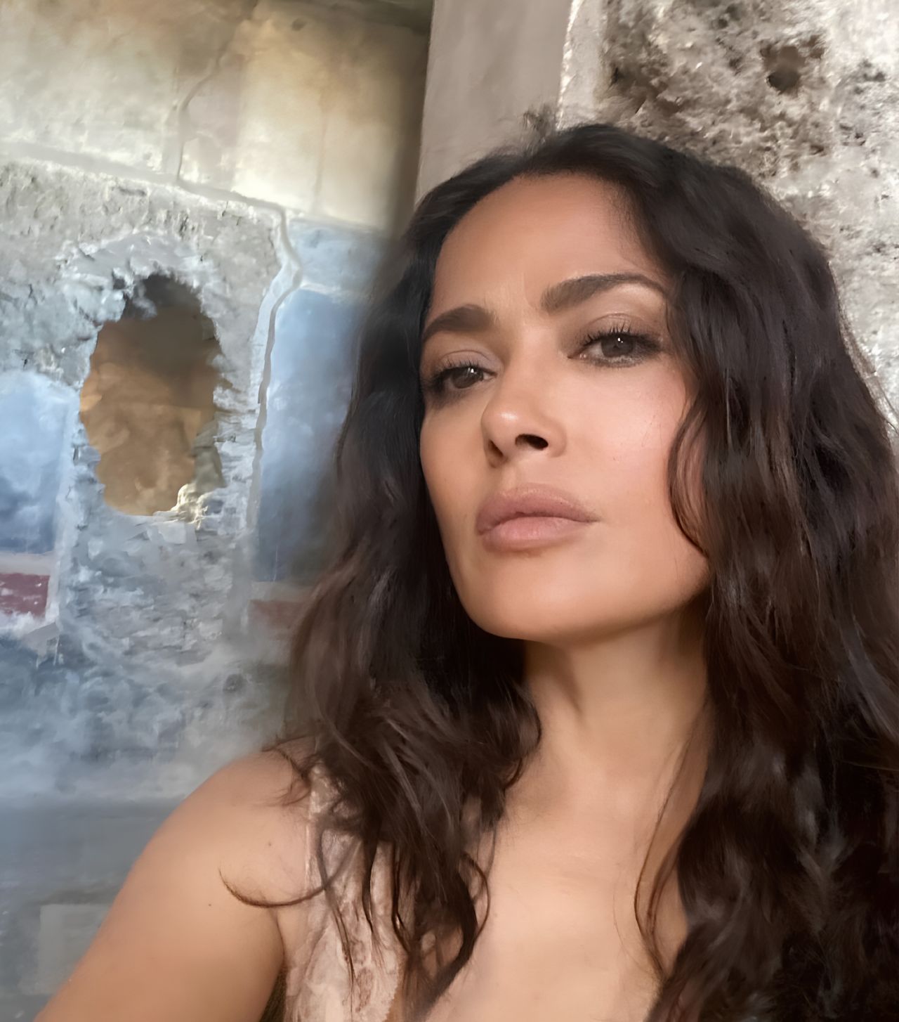 Salma Hayek At 58: A Look At Her Family And Stunning Stepdaughter Salma Hayek At 58: A Look At Her Family And Stunning Stepdaughter