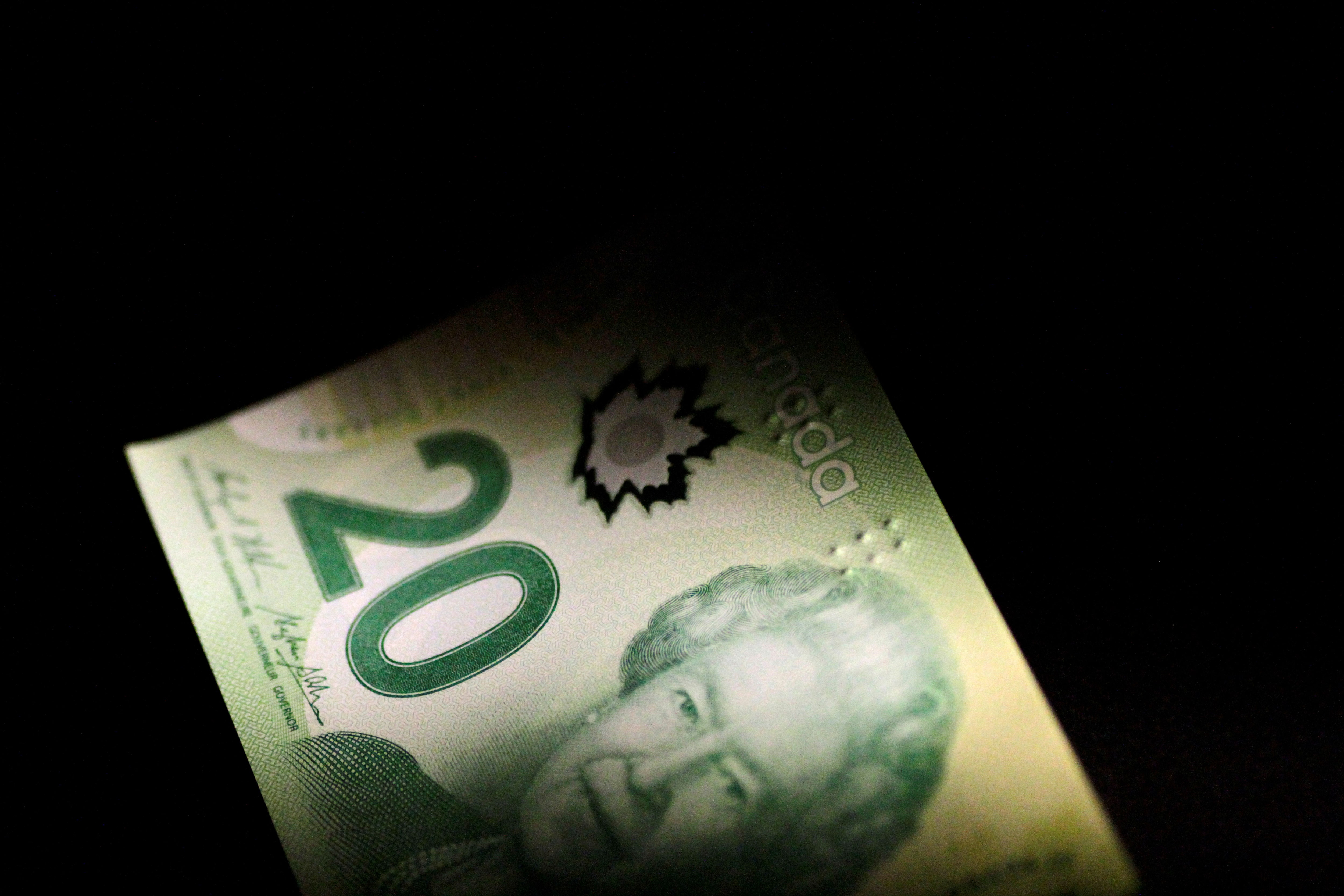 Why Is The Canadian Dollar Falling Against Major Currencies? Why Is The Canadian Dollar Falling Against Major Currencies?